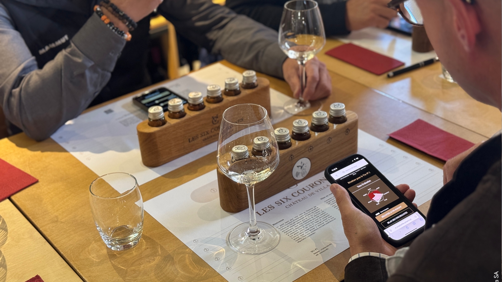 Le design de la dégustation Six Couronnes du Château de Villa a été brevetée (photo m.à.d.) Le design de la dégustation Six Couronnes du Château de Villa a été brevetée (photo m.à.d.)